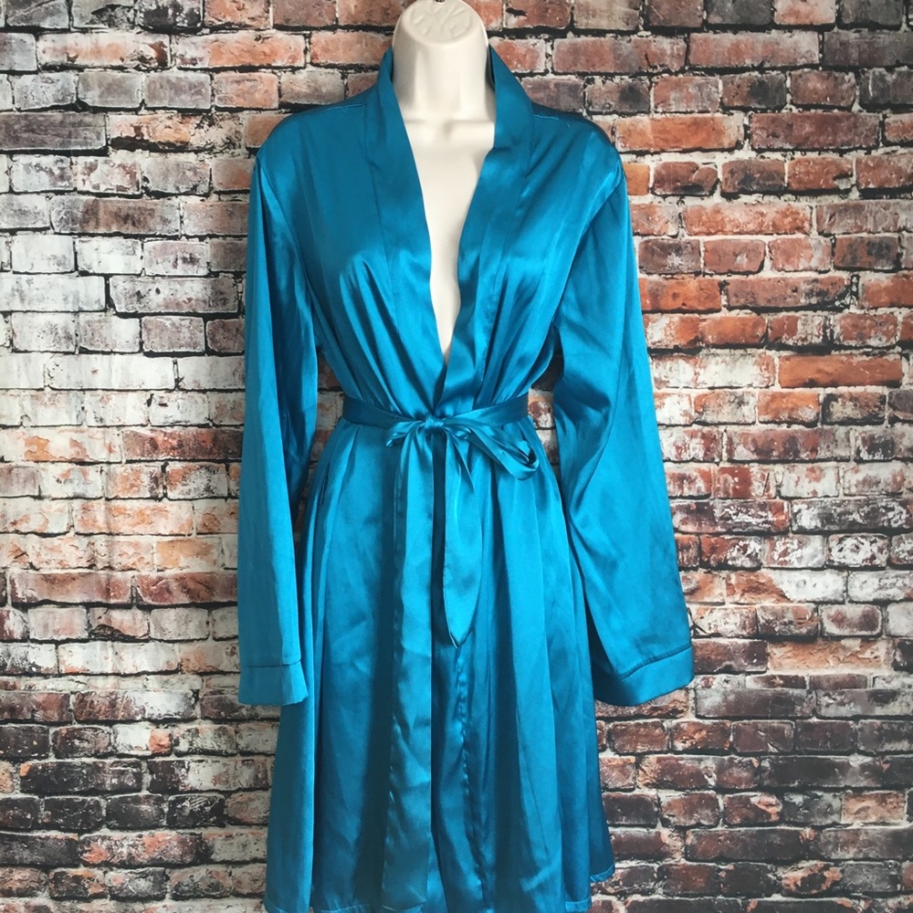 Aqua blue robe , L